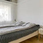 Aakirkeby Apartment *