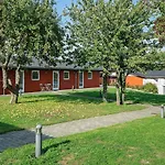 Aakirkeby Apartment