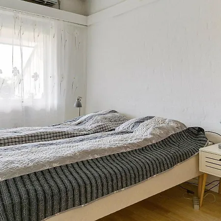Aakirkeby Appartement *