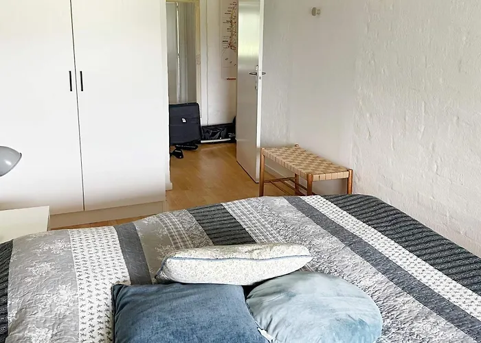 Apartament Aakirkeby *